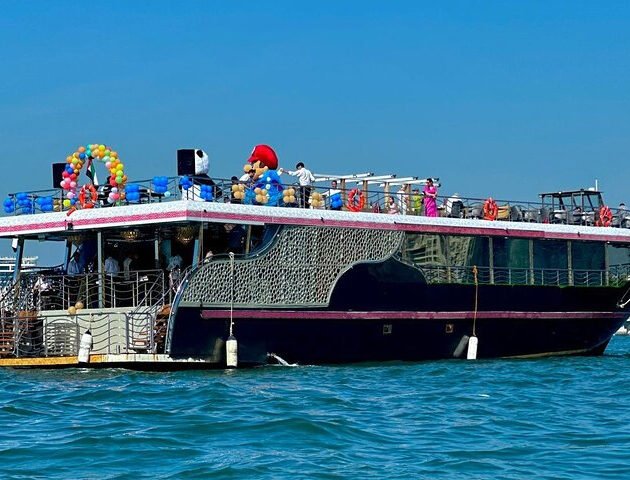 VIP Black Yacht Marina Deal (Premium Economy)